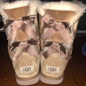 Bailey Bow uggs!